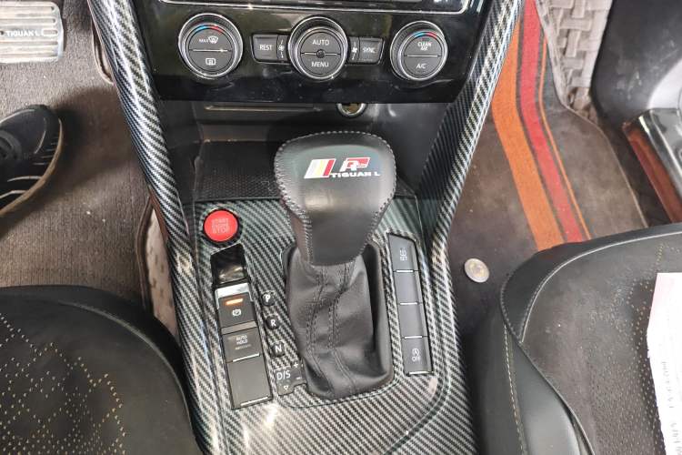 Used Volkswagen Tiguan L 2021 330TSI Automatic Two-Wheel Drive Smart Edition Gear Lever