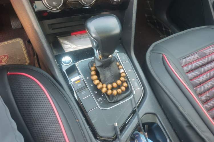 Used Volkswagen Tiguan L 2021 330TSI Automatic Two-Wheel Drive Smart Edition Gear Lever