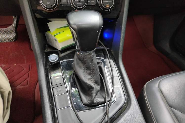 Used Volkswagen Tiguan L 2021 330TSI Automatic Two-Wheel Drive Smart Edition Gear Lever
