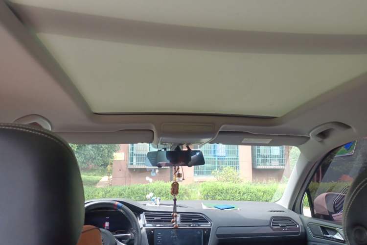 Used Volkswagen Tiguan L 2021 330TSI Automatic Two-Wheel Drive R-Line Flagship Edition Headliner