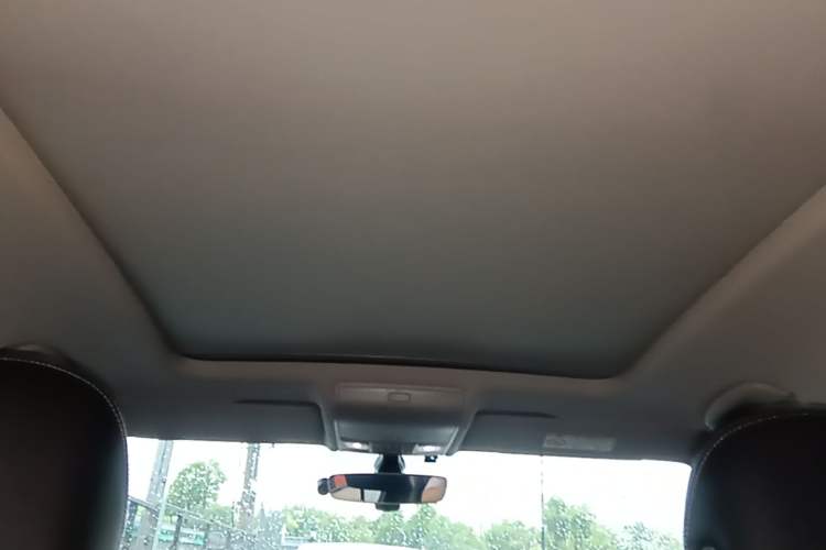 Used Volkswagen Tiguan L 2021 330TSI Automatic Two-Wheel Drive R-Line Enhanced Edition Headliner