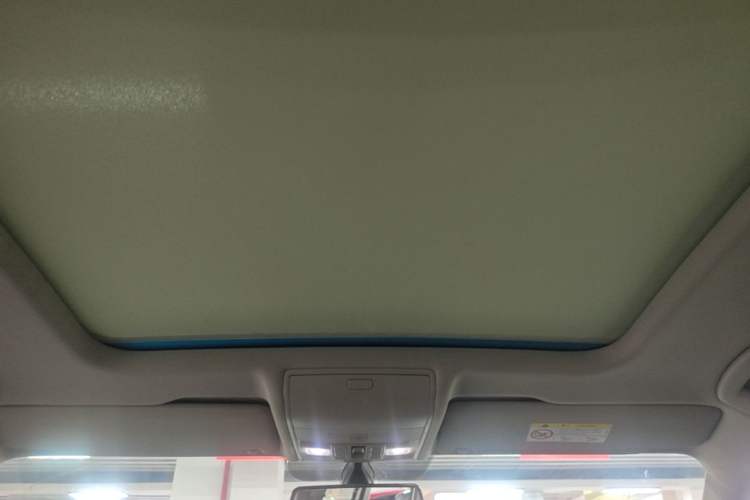 Used Volkswagen Tiguan L 2021 330TSI Automatic Two-Wheel Drive Smart Edition Headliner