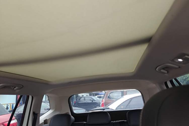Used Volkswagen Tiguan L 2021 330TSI Automatic Two-Wheel Drive R-Line Enhanced Edition Headliner