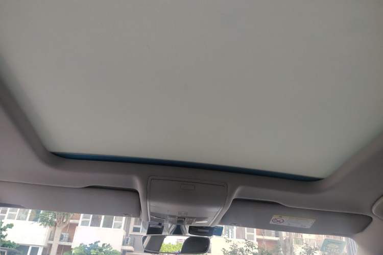 Used Volkswagen Tiguan L 2021 330TSI Automatic Two-Wheel Drive R-Line Enhanced Edition Headliner