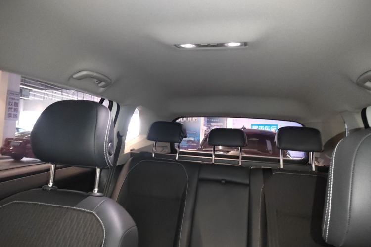 Used Volkswagen Tiguan L 2021 280TSI Automatic Two-Wheel Drive Comfort Edition – Low-Trim Version Headliner