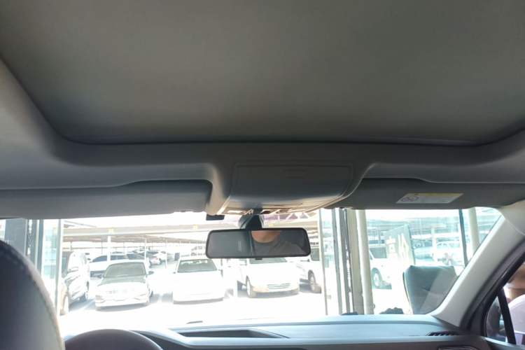 Used Volkswagen Tiguan L 2021 330TSI Automatic Two-Wheel Drive Smart Edition Headliner
