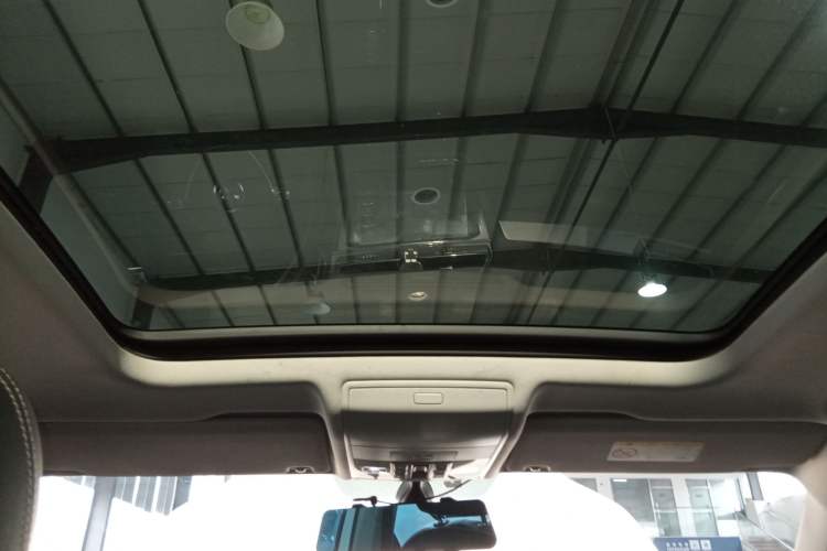 Used Volkswagen Tiguan L 2021 330TSI Automatic Two-Wheel Drive Smart Edition Headliner