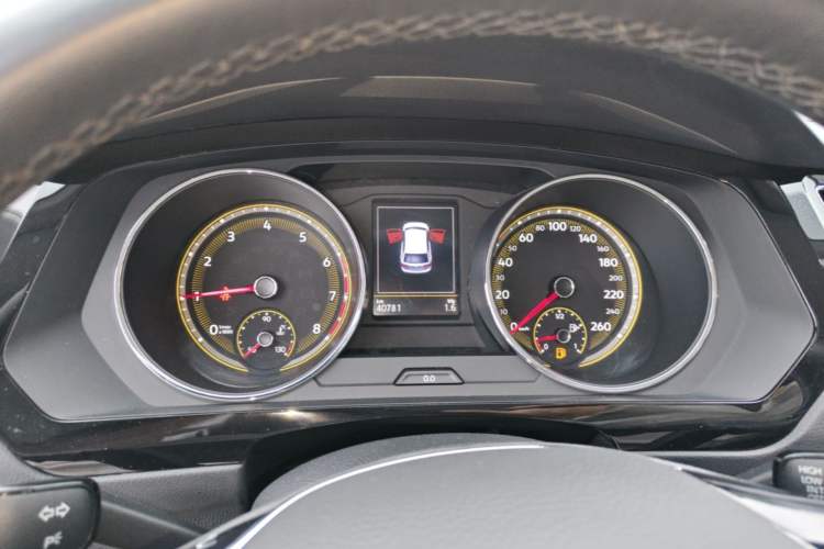 Used Volkswagen Tiguan L 2021 330TSI Automatic Two-Wheel Drive Smart Edition Instrument Cluster