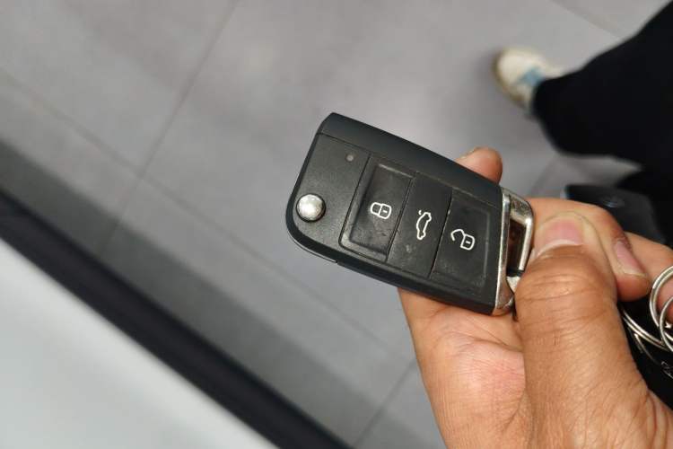 Used Volkswagen Tiguan L 2021 330TSI Automatic Two-Wheel Drive Comfort Edition Interior 1
