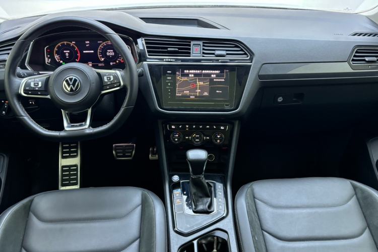 Used Volkswagen Tiguan L 2021 330TSI Automatic Two-Wheel Drive R-Line Enhanced Edition Interior 2