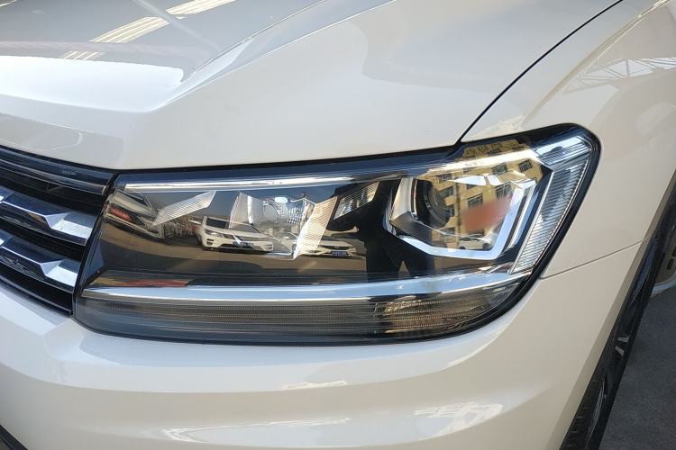 Used Volkswagen Tiguan L 2021 280TSI Automatic Two-Wheel Drive Comfort Edition – Low-Trim Version Left Front Headlight