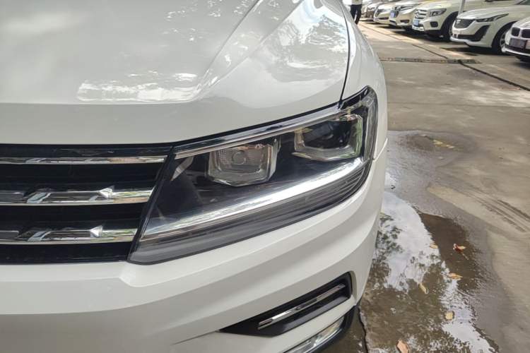 Used Volkswagen Tiguan L 2021 280TSI Automatic Two-Wheel Drive Smart Edition Left Front Headlight