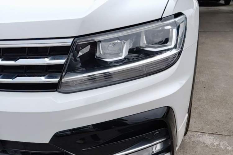 Used Volkswagen Tiguan L 2021 330TSI Automatic Two-Wheel Drive R-Line Enhanced Edition Left Front Headlight