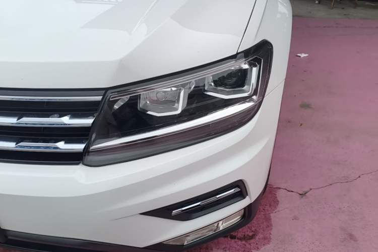 Used Volkswagen Tiguan L 2021 280TSI Automatic Two-Wheel Drive Smart Edition Left Front Headlight
