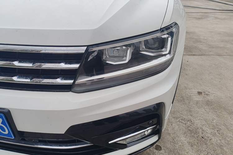 Used Volkswagen Tiguan L 2021 330TSI Automatic Two-Wheel Drive R-Line Enhanced Edition Left Front Headlight
