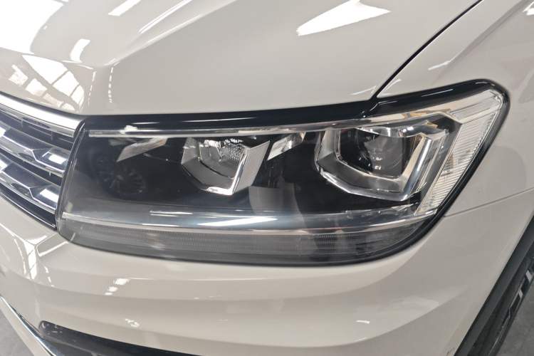 Used Volkswagen Tiguan L 2021 330TSI Automatic Two-Wheel Drive R-Line Enhanced Edition Left Front Headlight