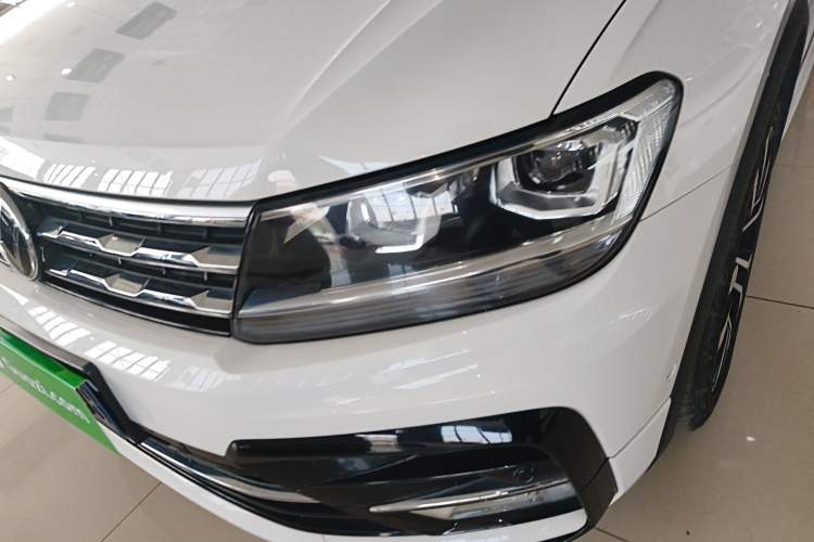 Used Volkswagen Tiguan L 2021 330TSI Automatic Two-Wheel Drive R-Line Enhanced Edition Left Front Headlight