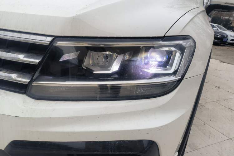 Used Volkswagen Tiguan L 2021 330TSI Automatic Two-Wheel Drive R-Line Enhanced Edition Left Front Headlight