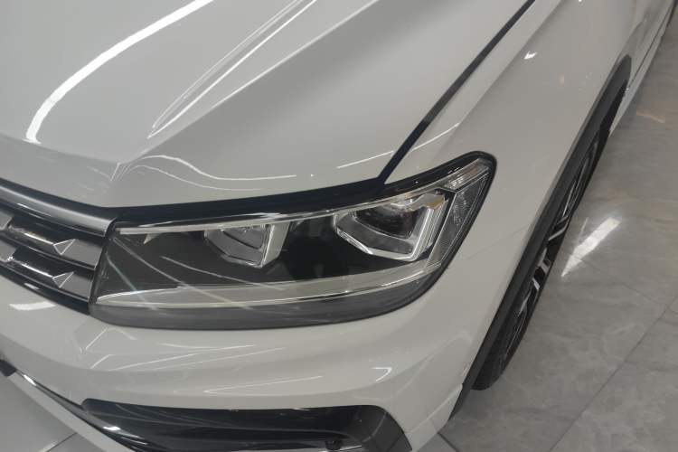 Used Volkswagen Tiguan L 2021 330TSI Automatic Two-Wheel Drive R-Line Enhanced Edition Left Front Headlight