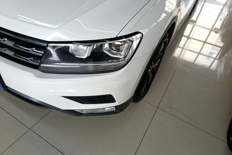 Used Volkswagen Tiguan L 2021 330TSI Automatic Two-Wheel Drive Comfort Edition Left Front Headlight
