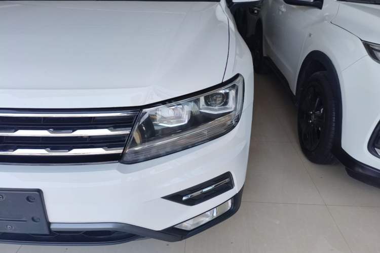 Used Volkswagen Tiguan L 2021 330TSI Automatic Two-Wheel Drive Smart Edition Left Front Headlight