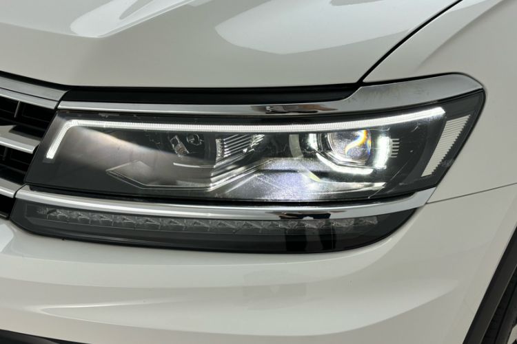Used Volkswagen Tiguan L 2021 330TSI Automatic Two-Wheel Drive R-Line Enhanced Edition Left Front Headlight