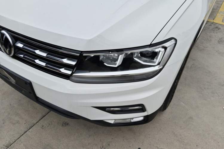Used Volkswagen Tiguan L 2021 330TSI Automatic Two-Wheel Drive Smart Edition Left Front Headlight