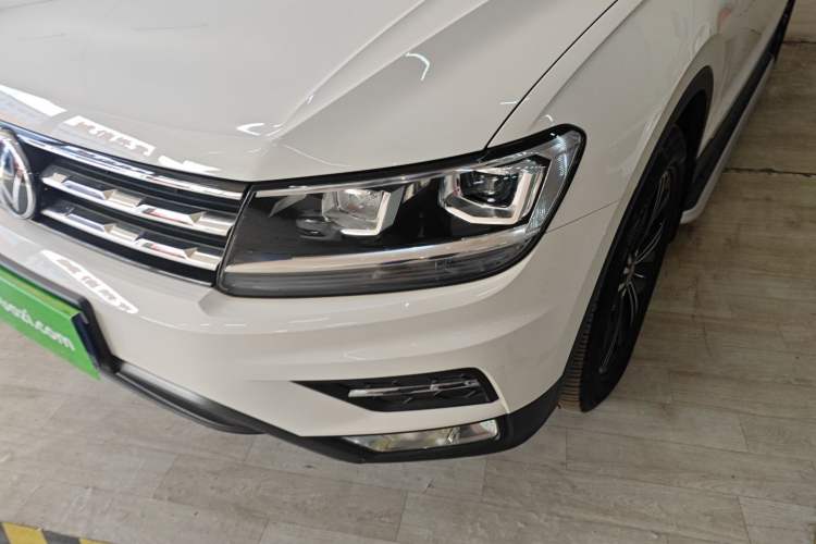Used Volkswagen Tiguan L 2021 330TSI Automatic Two-Wheel Drive Smart Edition Left Front Headlight