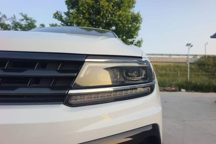 Used Volkswagen Tiguan L 2021 330TSI Automatic Two-Wheel Drive R-Line Enhanced Edition Left Front Headlight