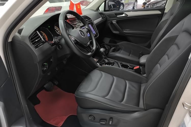 Used Volkswagen Tiguan L 2021 330TSI Automatic Two-Wheel Drive Smart Edition Left Front Seat