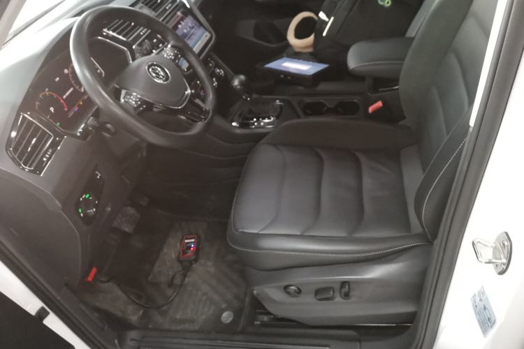 Used Volkswagen Tiguan L 2021 330TSI Automatic Two-Wheel Drive Smart Edition Left Front Seat