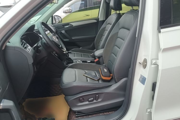Used Volkswagen Tiguan L 2021 280TSI Automatic Two-Wheel Drive Smart Edition Left Front Seat