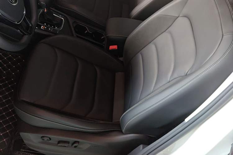 Used Volkswagen Tiguan L 2021 330TSI Automatic Two-Wheel Drive Smart Edition Left Front Seat