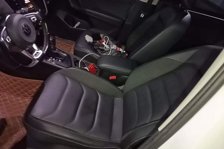 Used Volkswagen Tiguan L 2021 330TSI Automatic Two-Wheel Drive R-Line Enhanced Edition Left Front Seat