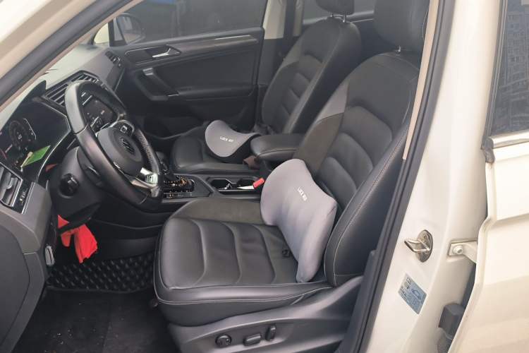 Used Volkswagen Tiguan L 2021 330TSI Automatic Two-Wheel Drive R-Line Enhanced Edition Left Front Seat