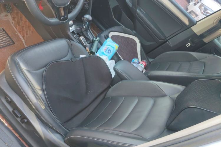 Used Volkswagen Tiguan L 2021 330TSI Automatic Two-Wheel Drive Smart Edition Left Front Seat
