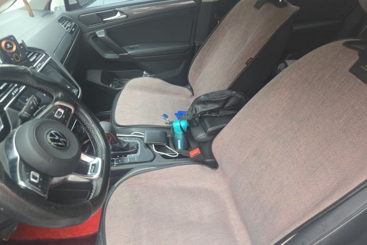 Used Volkswagen Tiguan L 2021 330TSI Automatic Two-Wheel Drive R-Line Flagship Edition Left Front Seat