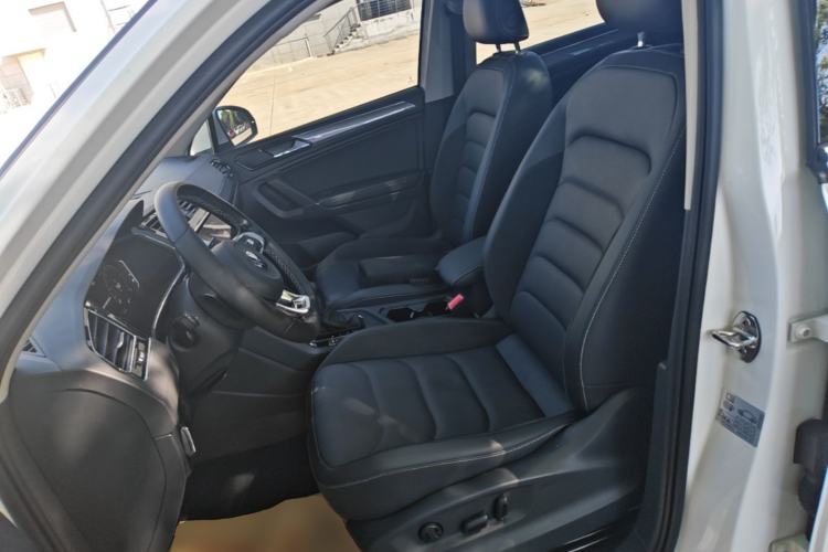 Used Volkswagen Tiguan L 2021 330TSI Automatic Two-Wheel Drive R-Line Enhanced Edition Left Front Seat
