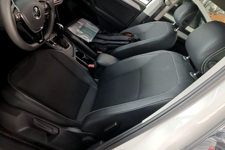 Used Volkswagen Tiguan L 2021 330TSI Automatic Two-Wheel Drive Comfort Edition Left Front Seat