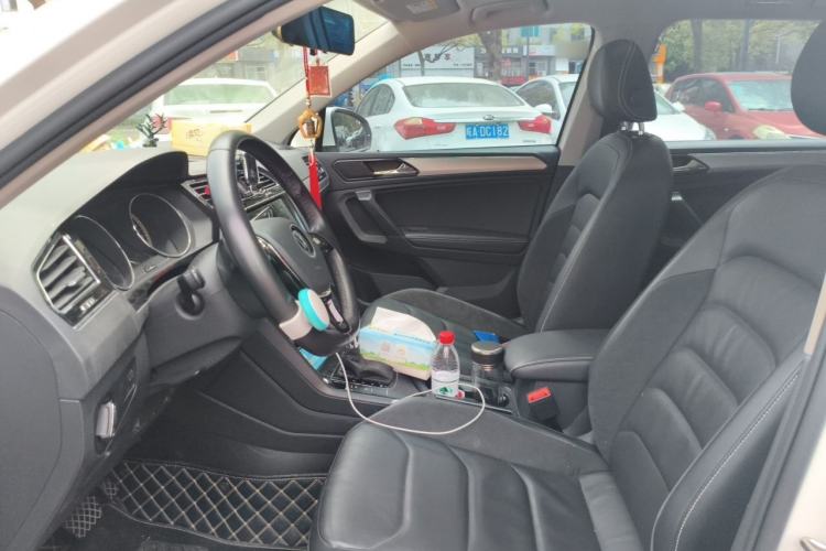 Used Volkswagen Tiguan L 2021 330TSI Automatic Two-Wheel Drive Smart Edition Left Front Seat