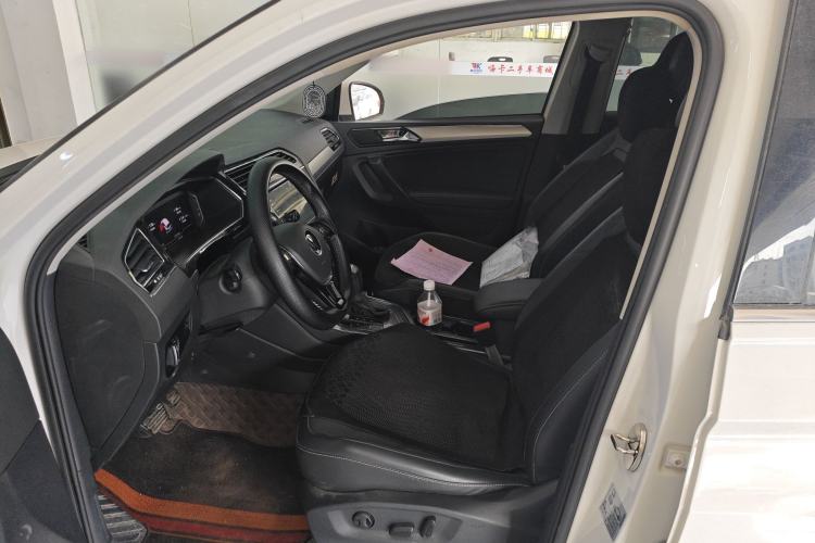 Used Volkswagen Tiguan L 2021 330TSI Automatic Two-Wheel Drive Smart Edition Left Front Seat