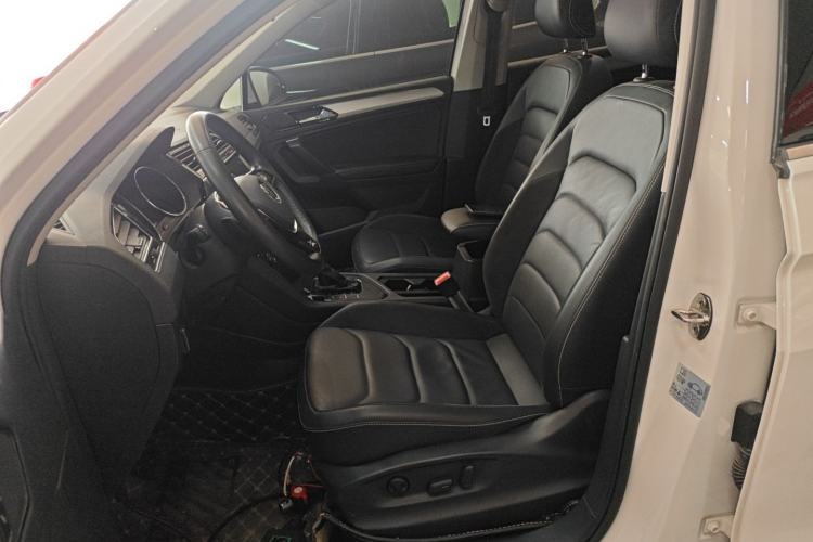 Used Volkswagen Tiguan L 2021 330TSI Automatic Two-Wheel Drive Smart Edition Left Front Seat