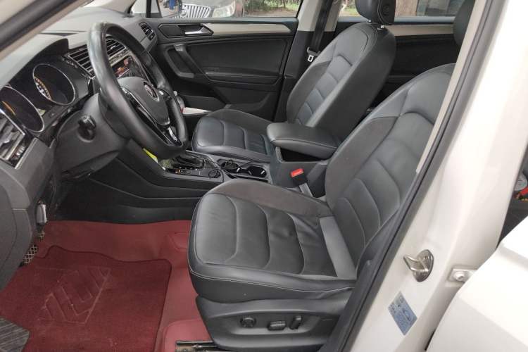 Used Volkswagen Tiguan L 2021 330TSI Automatic Two-Wheel Drive Smart Edition Left Front Seat