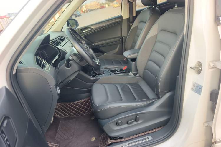 Used Volkswagen Tiguan L 2021 330TSI Automatic Two-Wheel Drive R-Line Enhanced Edition Left Front Seat