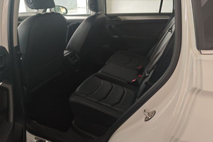 Used Volkswagen Tiguan L 2021 280TSI Automatic Two-Wheel Drive Smart Edition Left Rear Seat