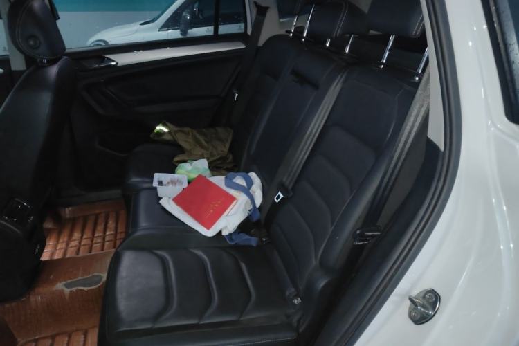Used Volkswagen Tiguan L 2021 330TSI Automatic Two-Wheel Drive Smart Edition Left Rear Seat