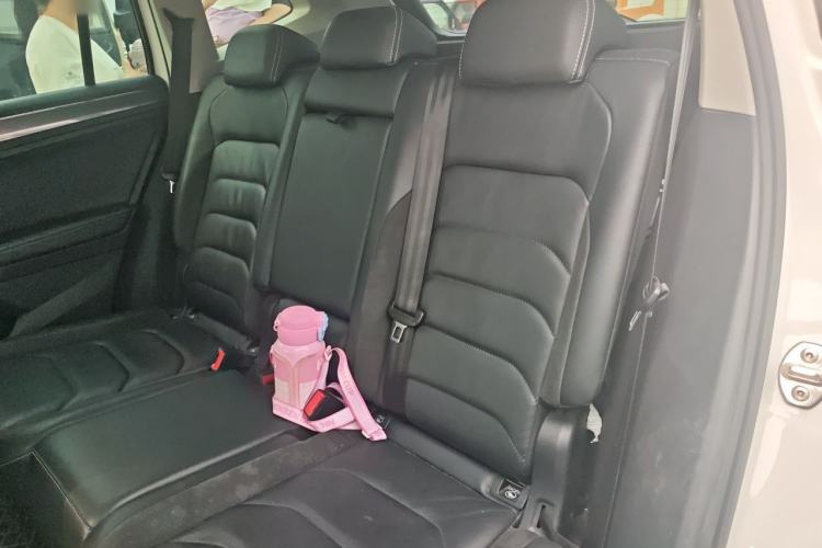 Used Volkswagen Tiguan L 2021 330TSI Automatic Two-Wheel Drive R-Line Enhanced Edition Left Rear Seat