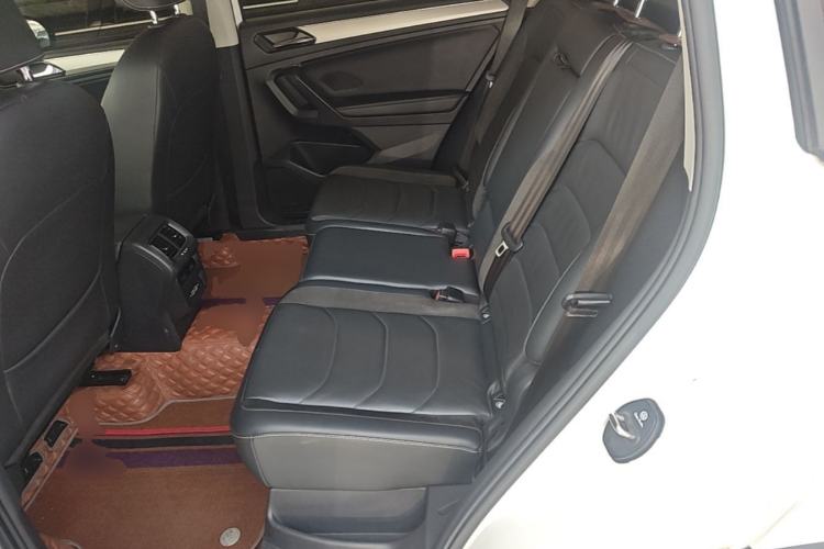 Used Volkswagen Tiguan L 2021 330TSI Automatic Two-Wheel Drive Smart Edition Left Rear Seat