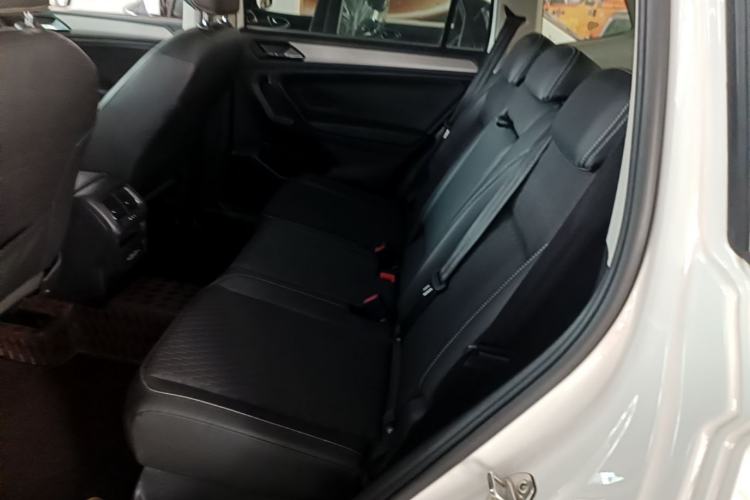 Used Volkswagen Tiguan L 2021 330TSI Automatic Two-Wheel Drive Comfort Edition Left Rear Seat