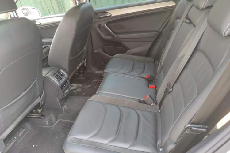Used Volkswagen Tiguan L 2021 280TSI Automatic Two-Wheel Drive Smart Edition Left Rear Seat